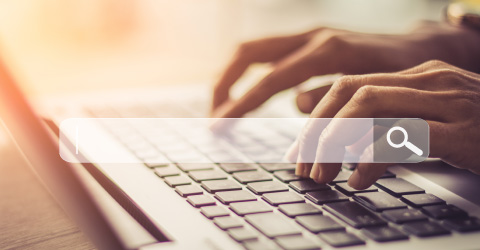 Encontrar información confiable sobre la psoriasis en línea